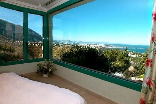 One of the great Bedrooms with heavenly views to the sea and the surrounding mountains