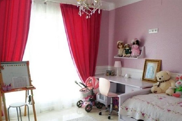 Cosy childrens-room with direct access to the terrace