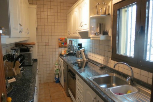 Second fully equipped kitchen
